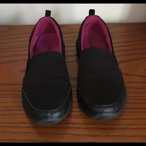 Vionic slip on